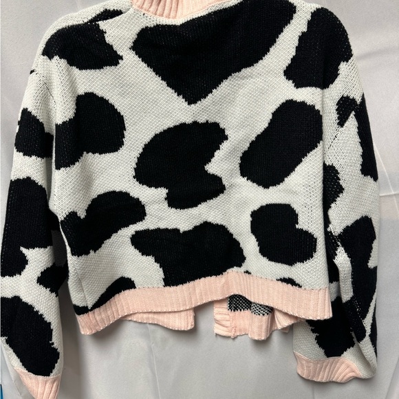 Woman’s plus size graphic cardigan sweater - Picture 4 of 4